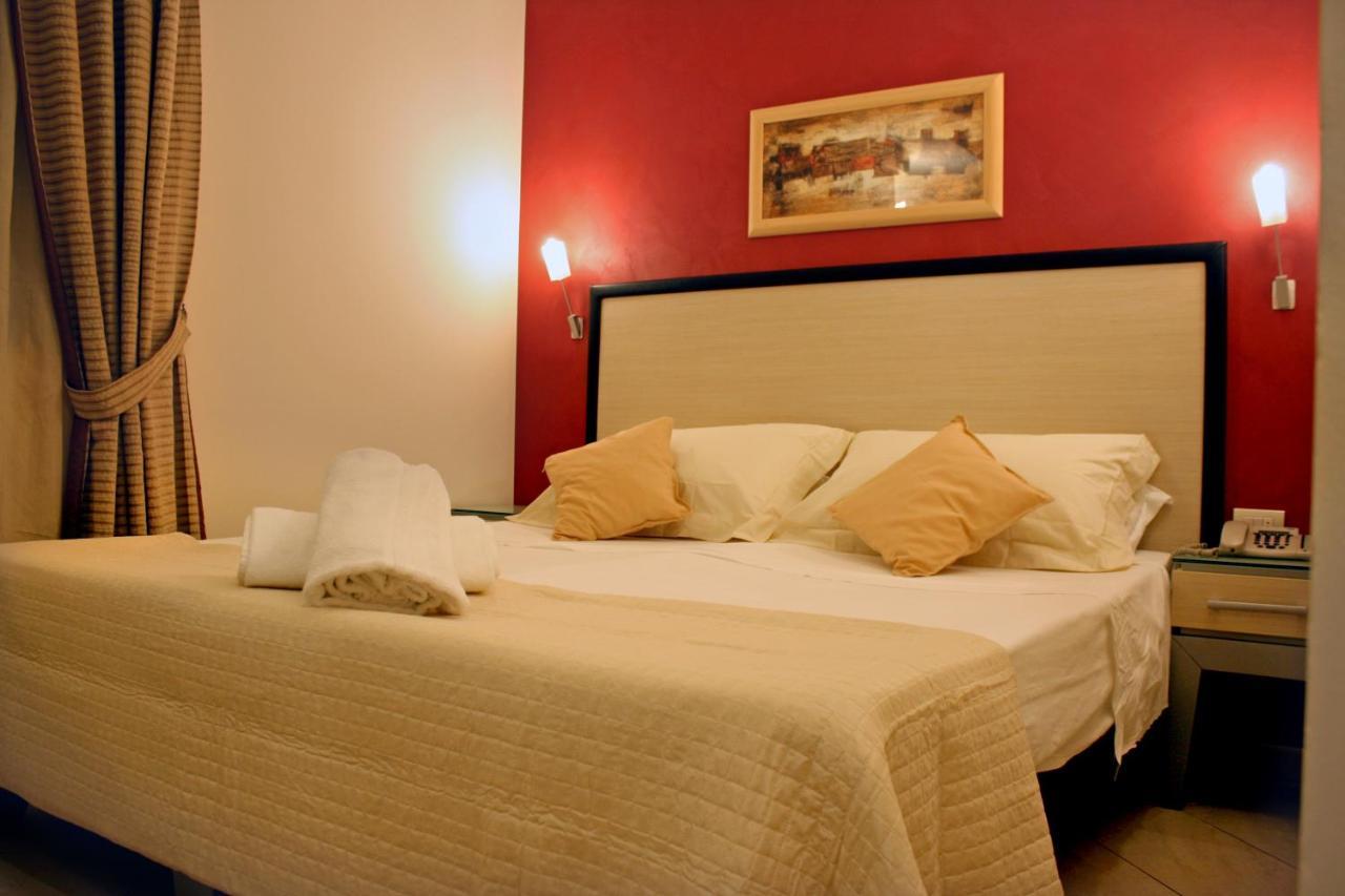 Standard Double Room,1209719416:JPEG